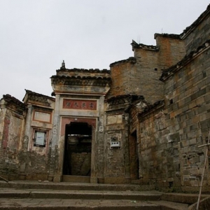 东龙古村：千年悠久历史客家古村落